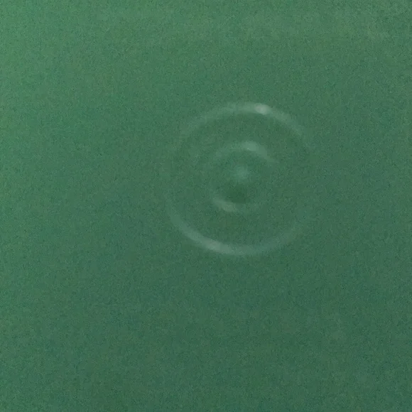 Tupperware veggie container - Picture 2 of 2